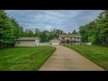 7736 Beulah Lane, Eau Claire