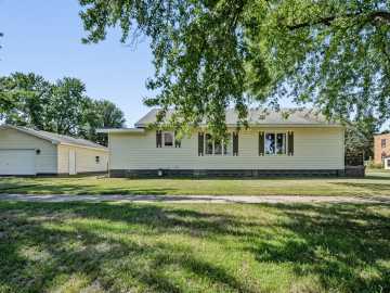 105 W Greenville Street, Chippewa Falls
