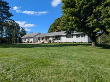 E799 1150th Avenue, Downing