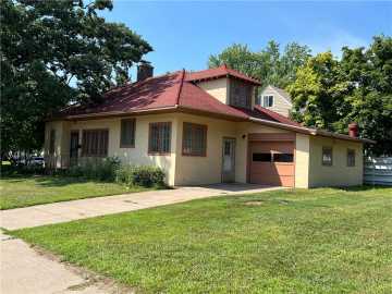 1203 4th E Avenue, Menomonie