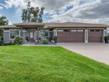 2037 St Andrews Drive, Altoona