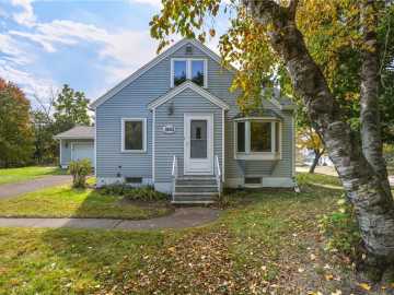 1953 Francis Street, Eau Claire