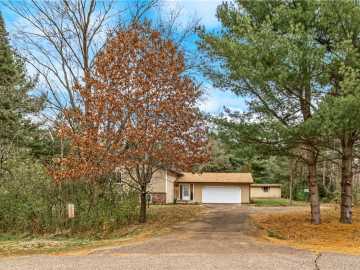 2950 E Benrud Lane, Eau Claire
