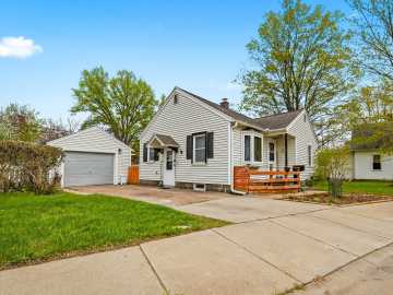1525 Lee Street, Eau Claire