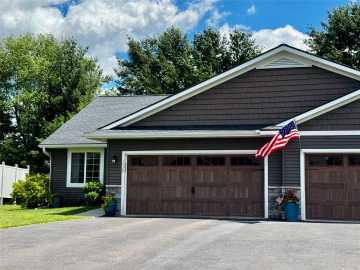 1725 Timber Trail, Chippewa Falls
