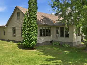 23815 County Highway F , New Auburn
