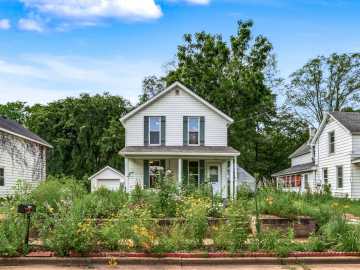 238 Illinois Street, Eau Claire