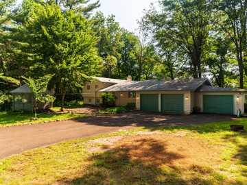 N8792 610th Street, Colfax