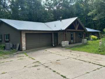 E6854 420th Ave , Menomonie