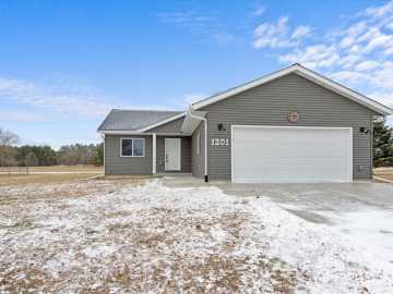 1201 Donald Street, Boyceville