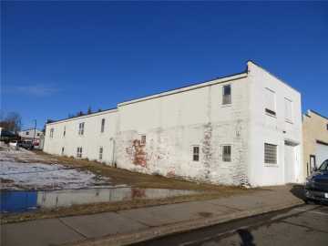 101 E 1st Avenue, Stanley