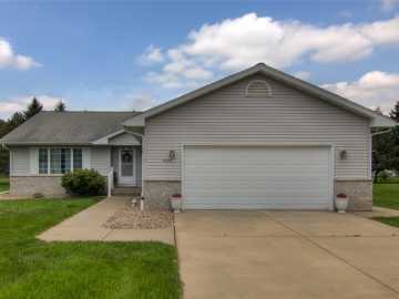 3329 E Meadows Place, Eau Claire