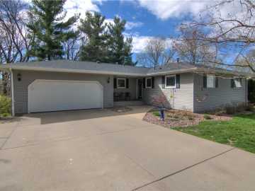 1132 Mulberry Drive, Altoona