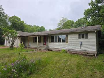 5175 Olson Drive, Eau Claire