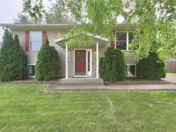 2817 Abbe Hill Drive, Eau Claire
