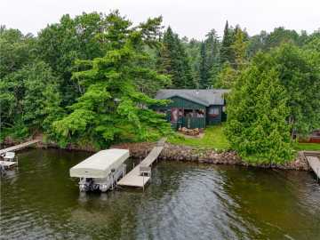 11518 S Lakeside Street, Solon Springs