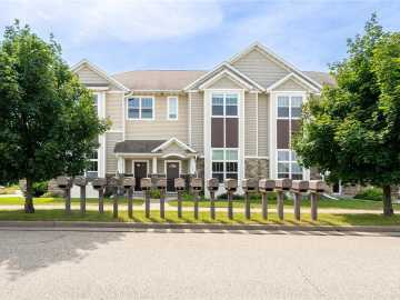 5221 Stonewood Drive, Eau Claire