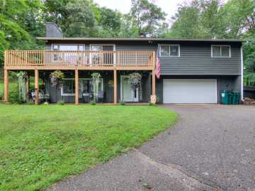1620 Palomino Road, Eau Claire