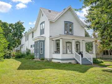 527 W Grand Avenue, Eau Claire