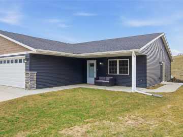 151 Fairview Court, Menomonie