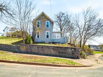 415 N Dewey Street, Eau Claire