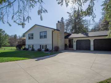 2244 N 90th Avenue, Eau Claire