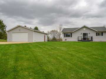 E9714 730th Avenue, Elk Mound