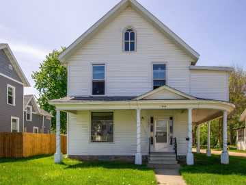 1204 State St , Eau Claire