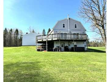 4900 E Spruce Road, Eleva