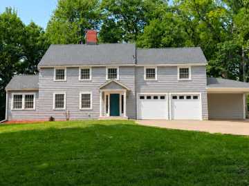 1319 Oakwood Avenue, Menomonie