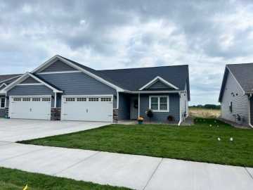 4985 Maple Leaf Path, Eau Claire