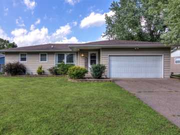 1216 Blueberry Drive, Eau Claire