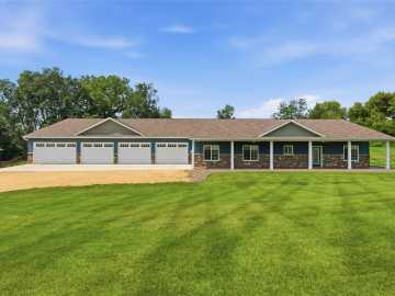 341 Amber View Street, Menomonie