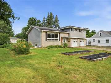 217 N Poplar Street, Cadott