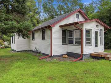 2425 7th Street, Eau Claire