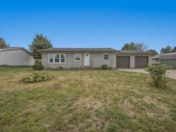 53 Westbrook Drive, Bloomer