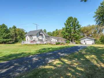 24544 45th Avenue, Cadott