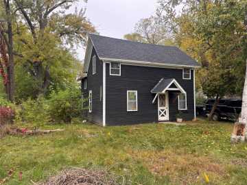 918 Lakeside Avenue , Eau Claire