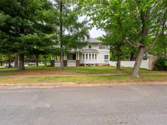 Spooner Residential Real Estate