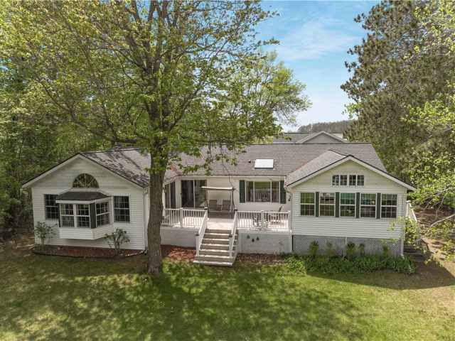 Shell Lake Residential Real Estate