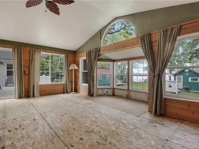 Shell Lake Residential Real Estate