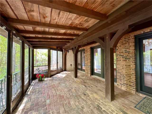 Stone Lake Residential Real Estate